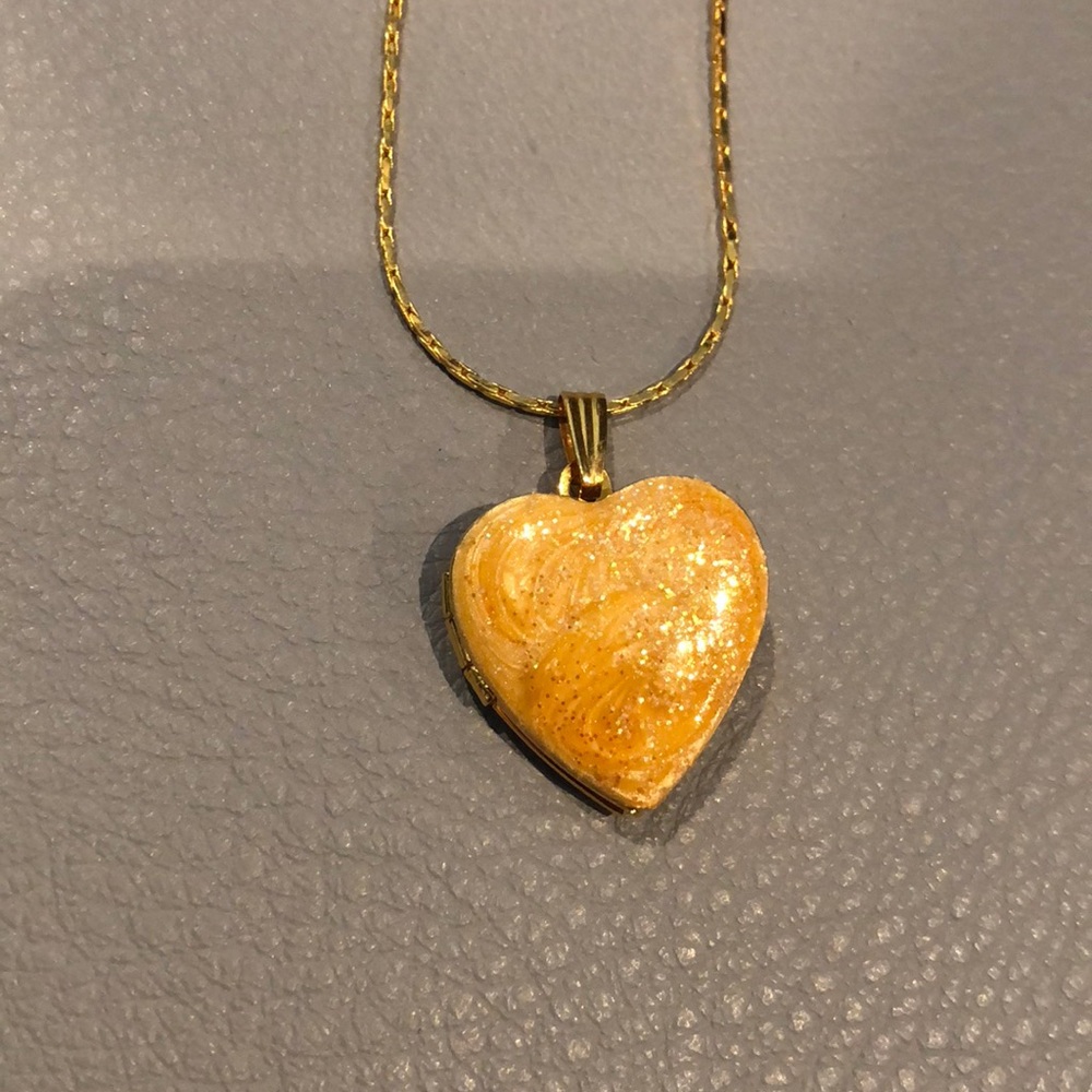 Locket necklace - Picture 2 of 3